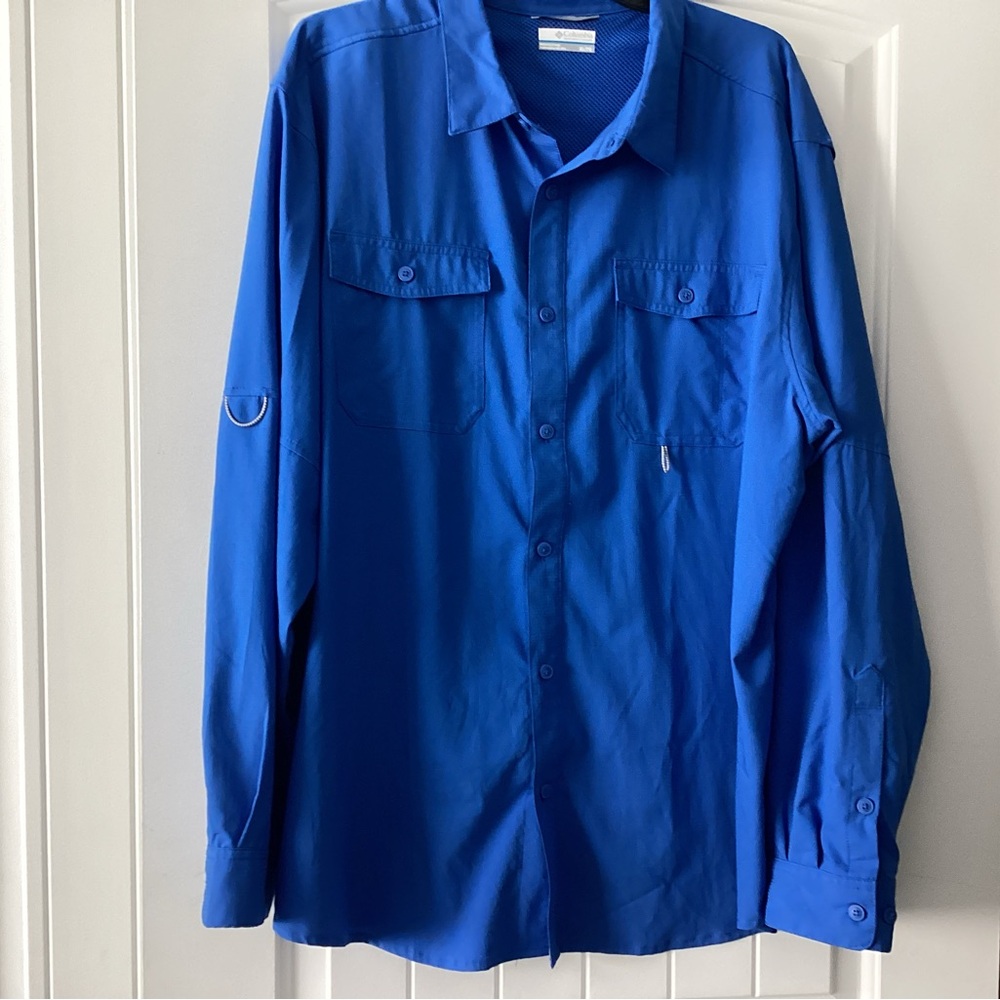 Columbia Omni-Shade Blue Long Sleeve Button-Up Shirt